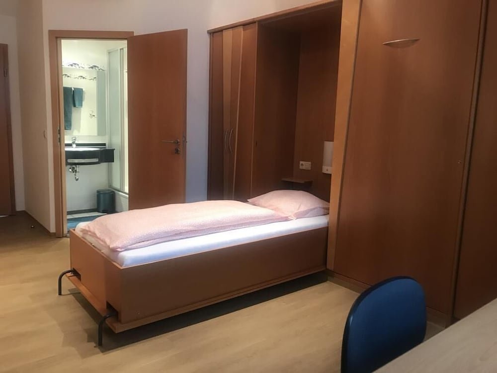 Фото Au P'tit Max - Studios Hotel