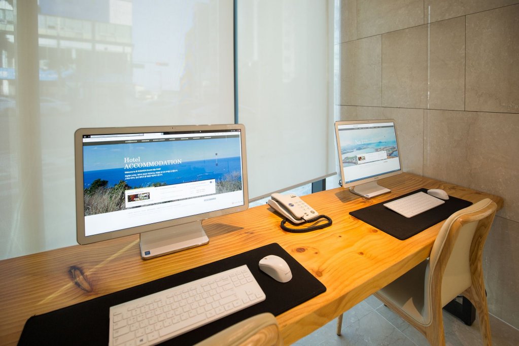 Фото Shin Shin Hotel Jeju Airport