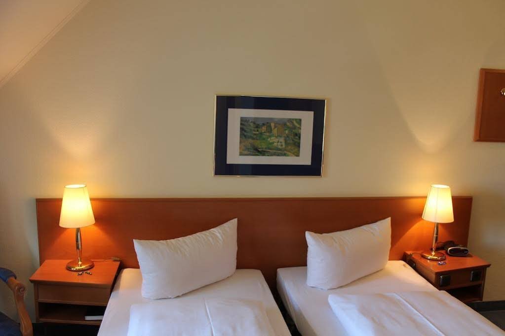 Фото Hotel Goldener Adler