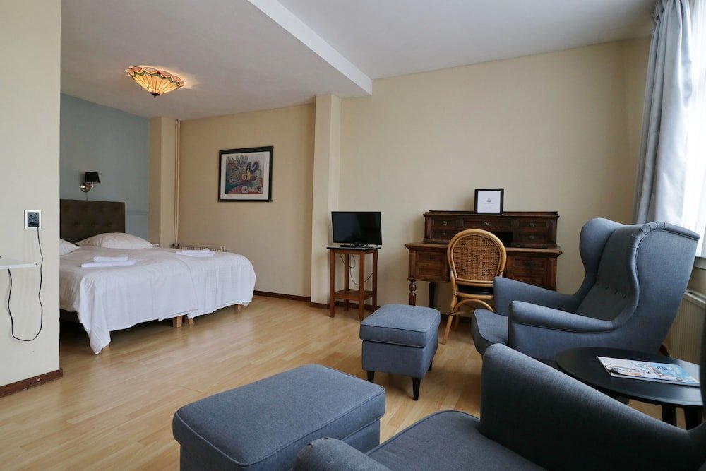 Фото отеля 3