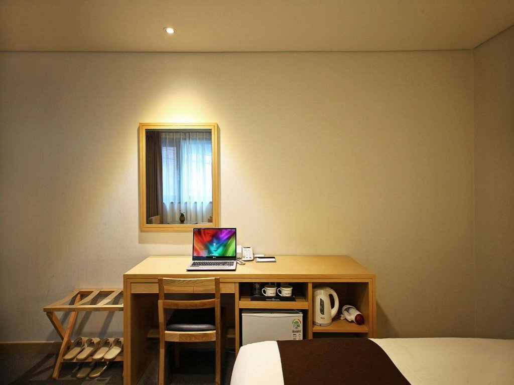 Фото Tower Hill Hotel