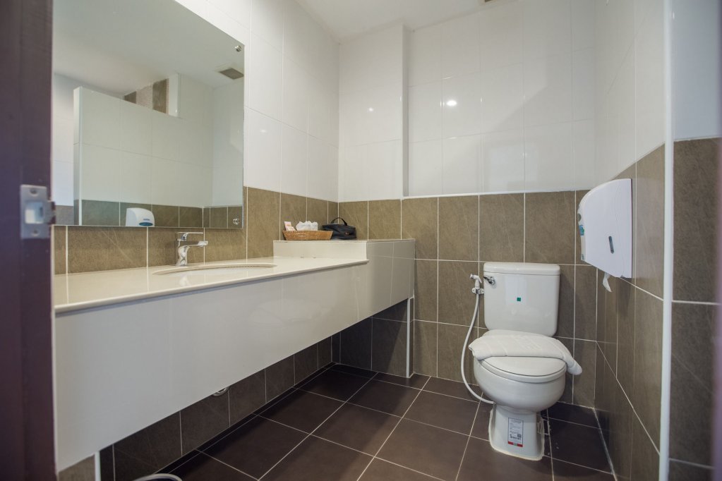 Фото The Rich Hotel Ubonratchathanee