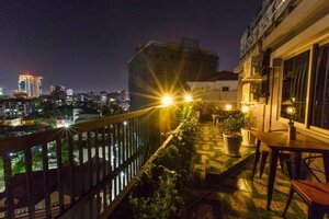 Гостиница Serene Stays Hotel
