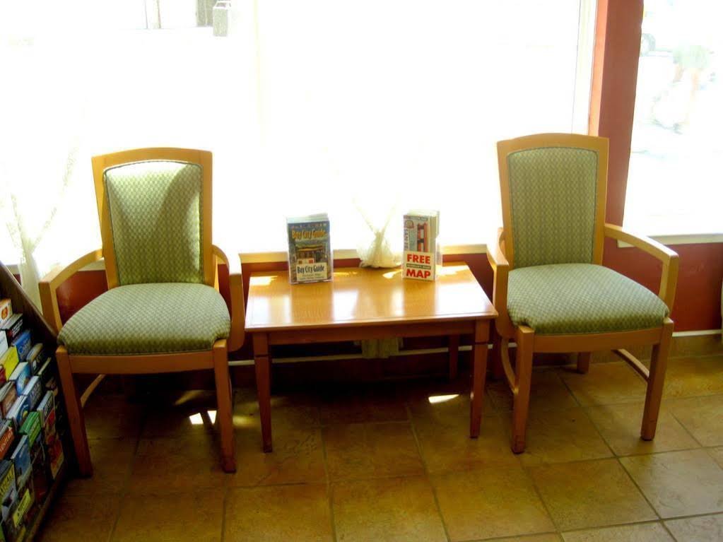 Фото SeaScape Inn - A FairBridge Hotel