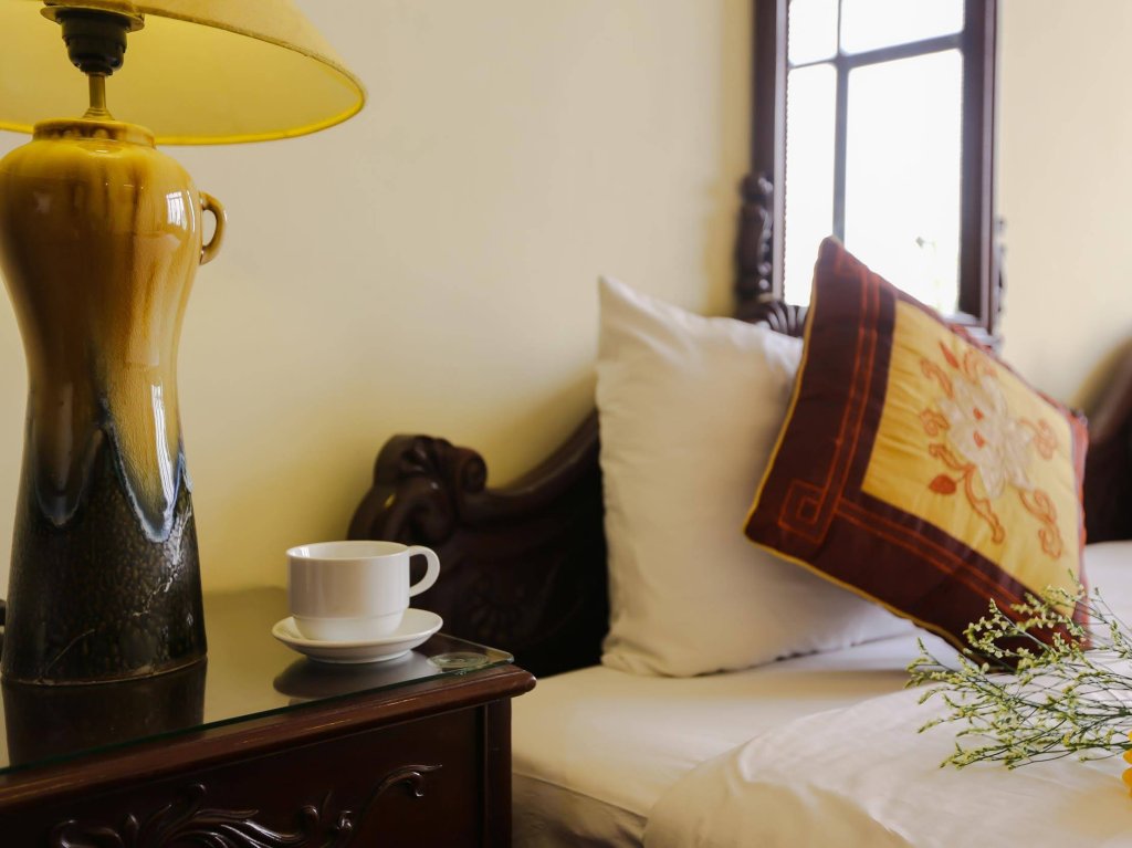 Фото Hanoi Little Town Hotel