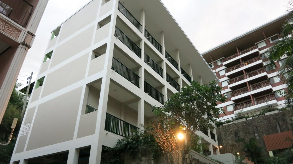 Фото отеля 1