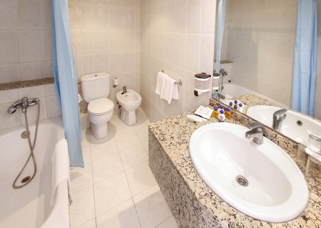 Фото Esplai Hotel