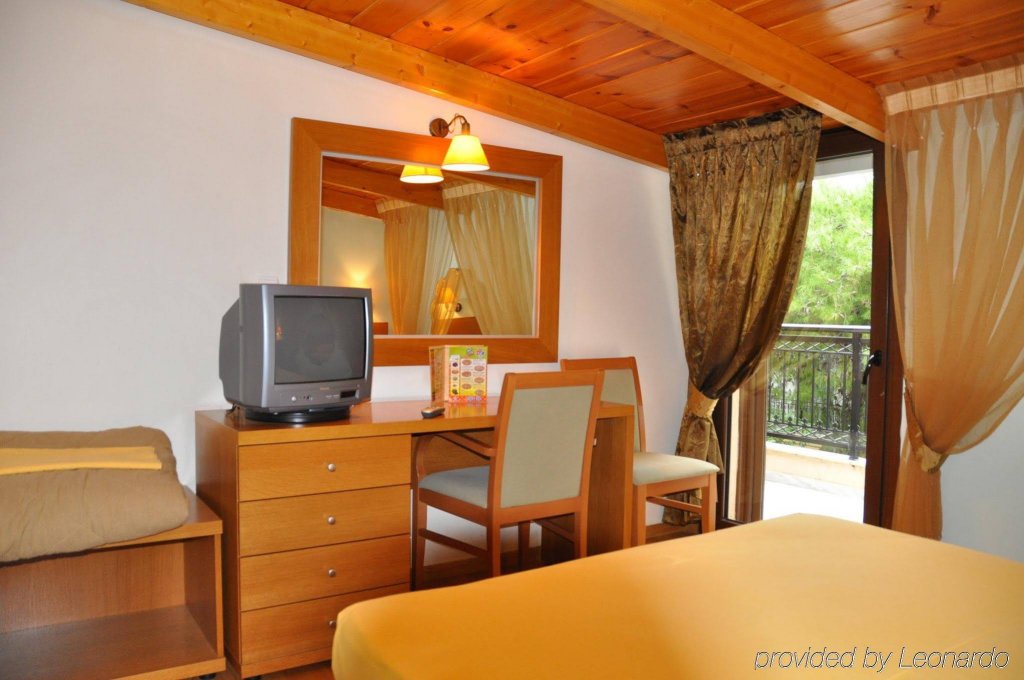 Фото Hotel Chris