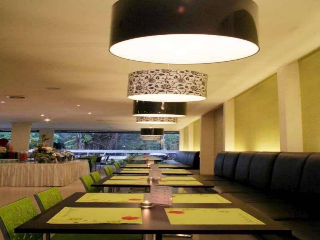 Фото Permata Hotel