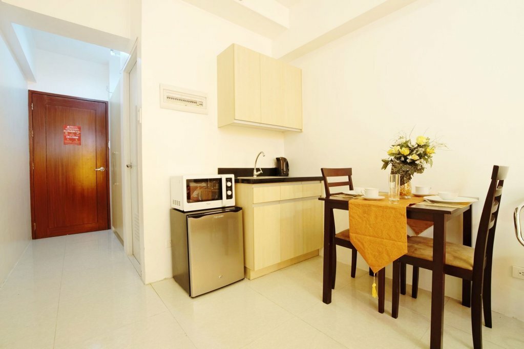 Hotel Zen Rooms Melbourne Makati, Earth, photo