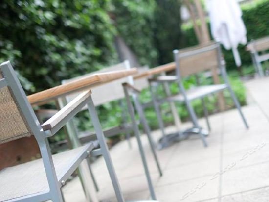 Фото Aparthotel Castelnou