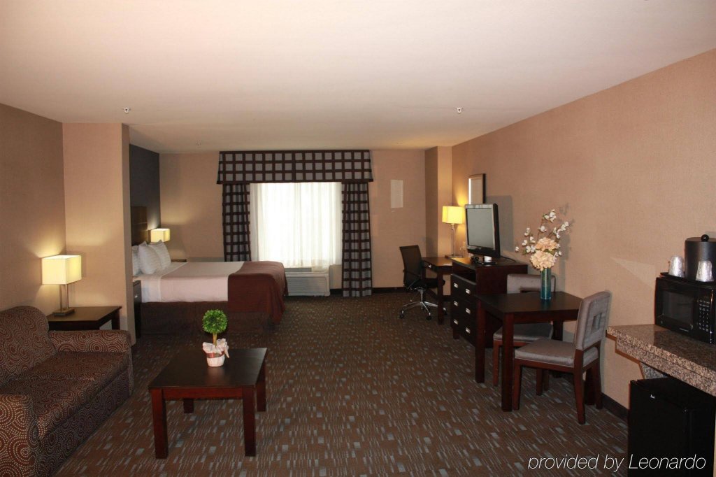 Фото Holiday Inn Ontario Airport, an Ihg Hotel
