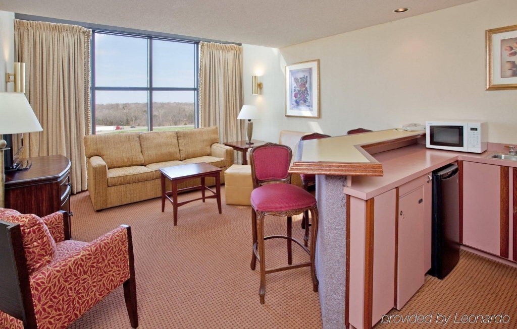 Фото Holiday Inn Executive Center-Columbia Mall, an Ihg Hotel