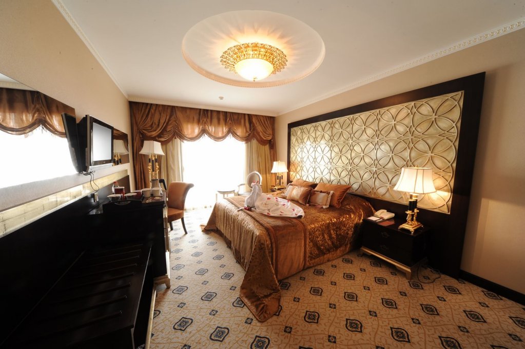 Фото The Savoy Ottoman Palace