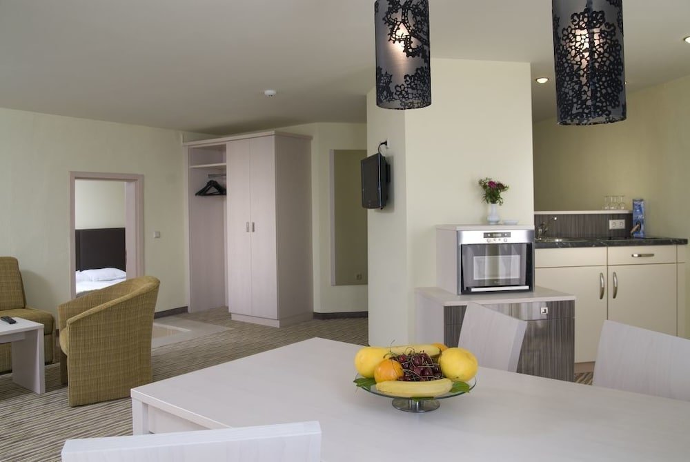 Фото Hotel Oasis