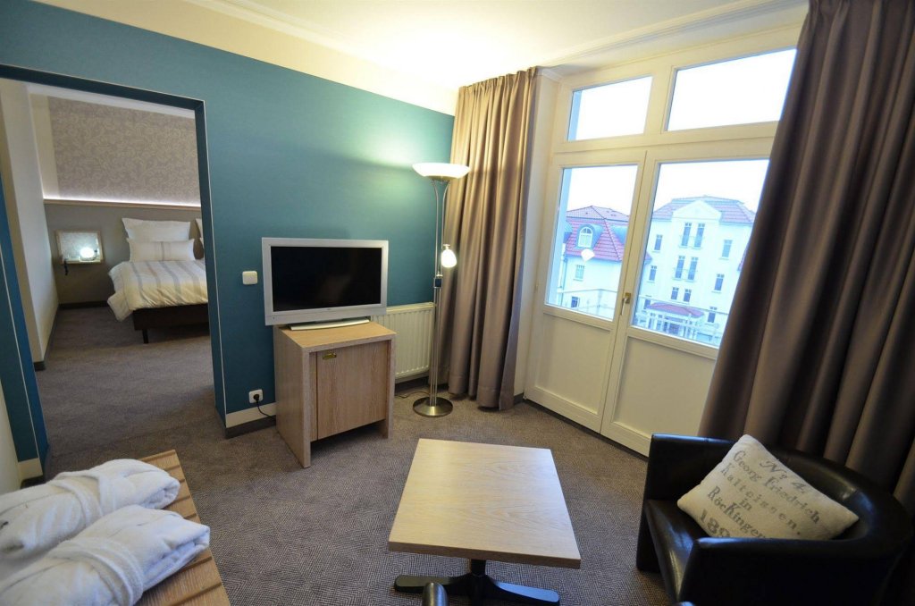 Фото Hotel Residenz Waldkrone