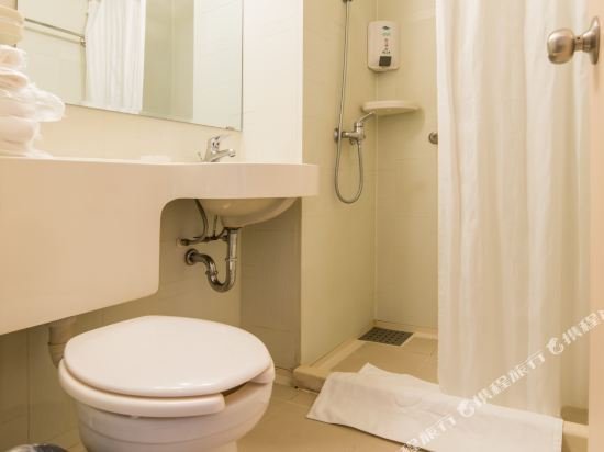 Фото Jinjiang Inn Jingshi Road Quancheng Park