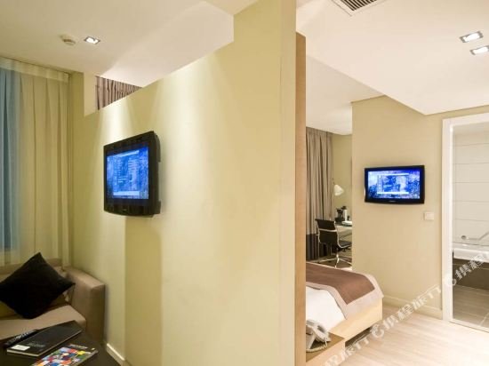 Фото B-aparthotel Grand Place