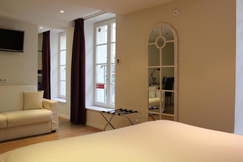 Фото Central Hotel