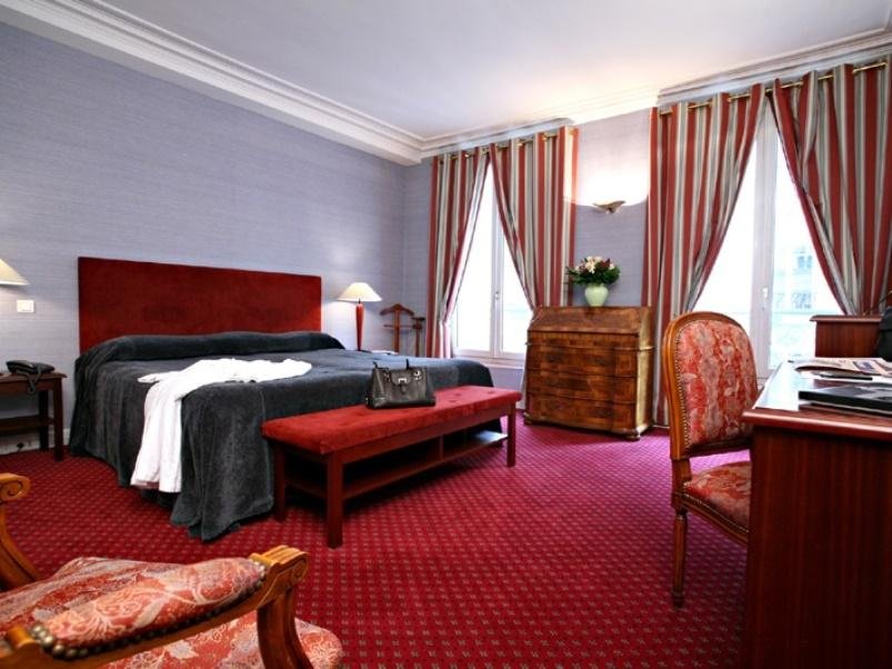 Фото отеля 1