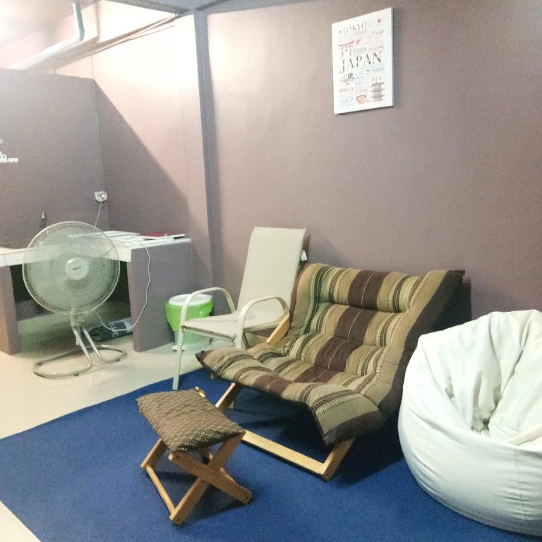 Фото Pattaya Backpackers - Adults Only