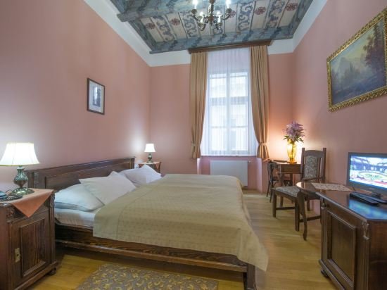 Фото Hotel Cerny Slon