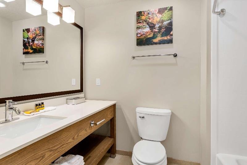 Фото Best Western Plus Zion Canyon Inn & Suites