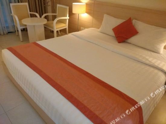 Фото Nhi Phi Hotel