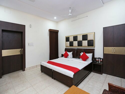 Гостиница Hotel Navrang в Коте