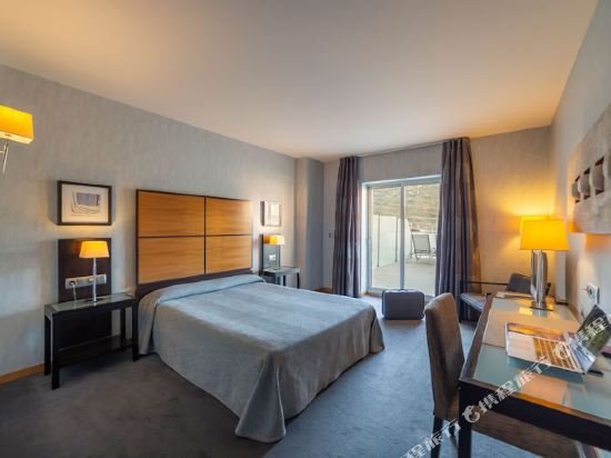 Фото Hotel Macià Real de La Alhambra