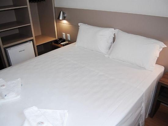 Фото Hotel Valerim Itajaí