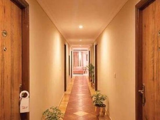 Фото Cross Roads Inn