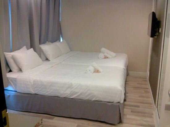 Фото Nantra Ploenchit Hotel
