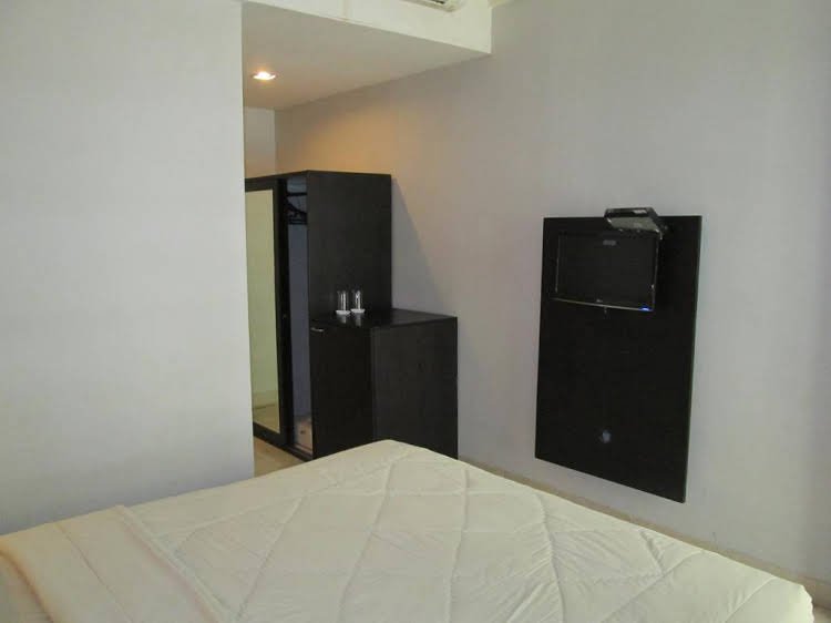 Фото LeGreen Suite Pejompongan