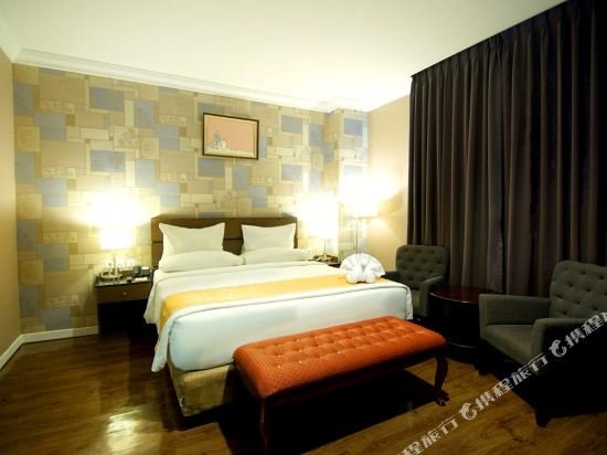 Фото Forbis Hotel