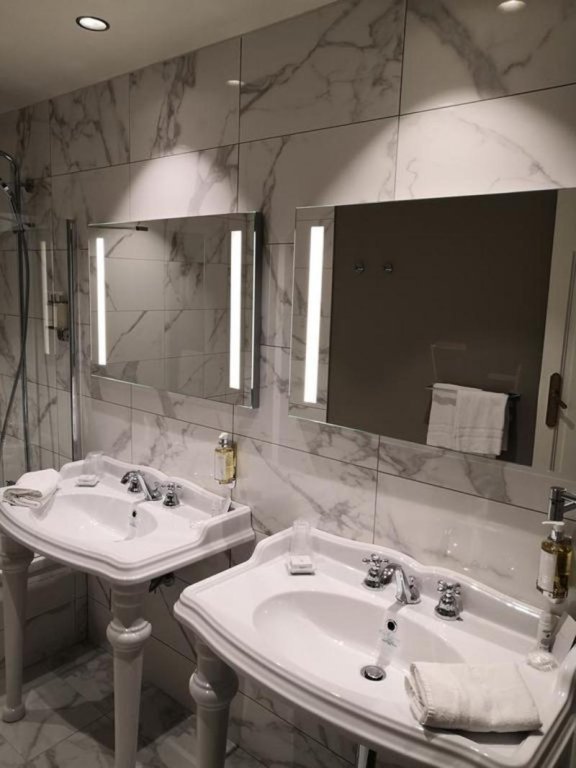 Фото Grand Hotel Bellevue