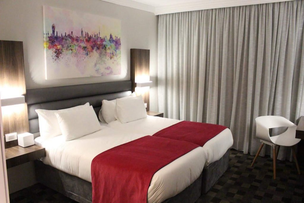 Фото отеля 2