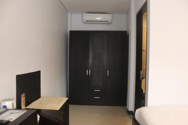 Фото The Radiant Hotel