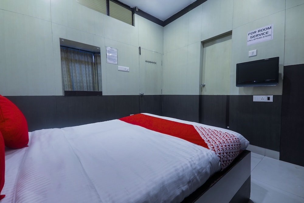 Фото Oyo 18369 Hotel Golden Peak