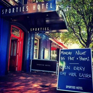 Гостиница Sporties Hotel