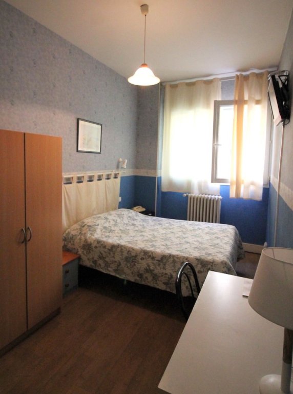 Фото Hotel Adour