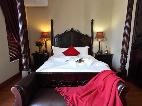 Фото Candlewoods Guesthouse