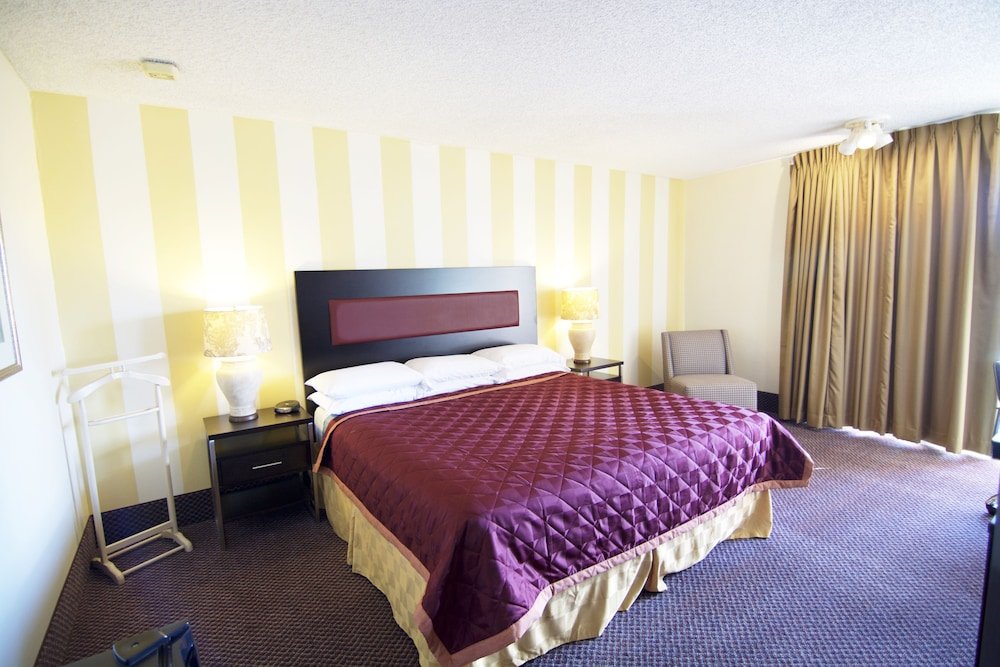 Фото Royal Plaza Inn