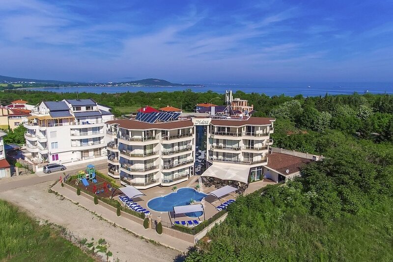 Гостиница Family Hotel Adena в Черноморце