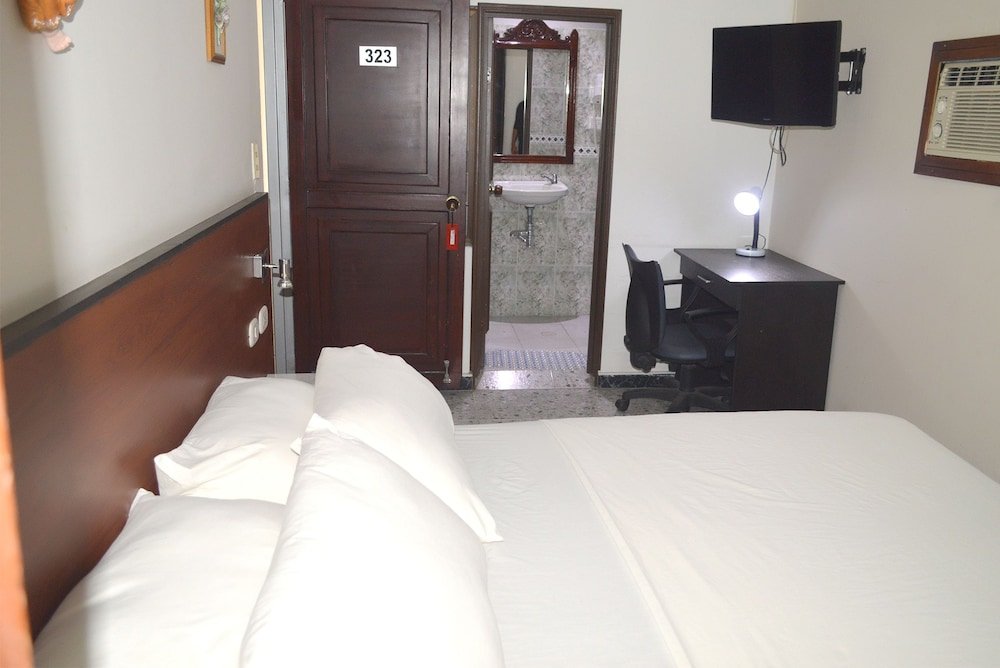 Фото Hotel H21