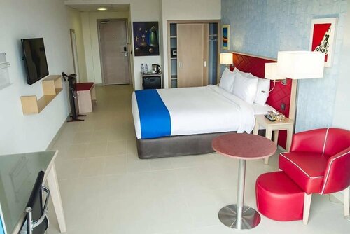 Гостиница Best Western Plus Atlantic Hotel в Такоради