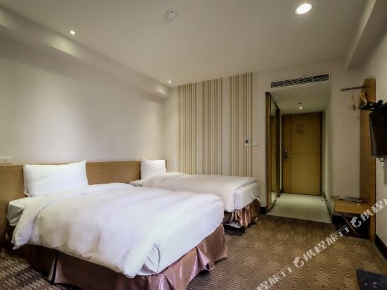 Фото Country Garden Hotel