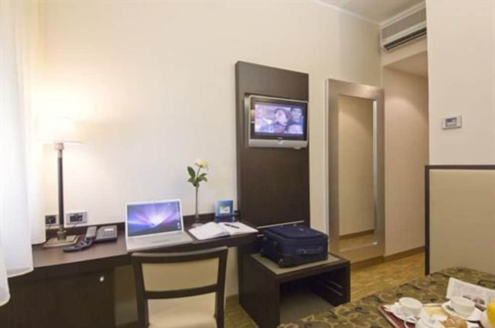 Фото Hotel Ariston