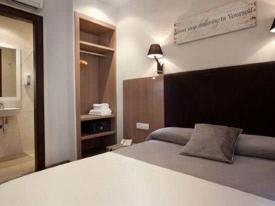 Фото Hostal Centric