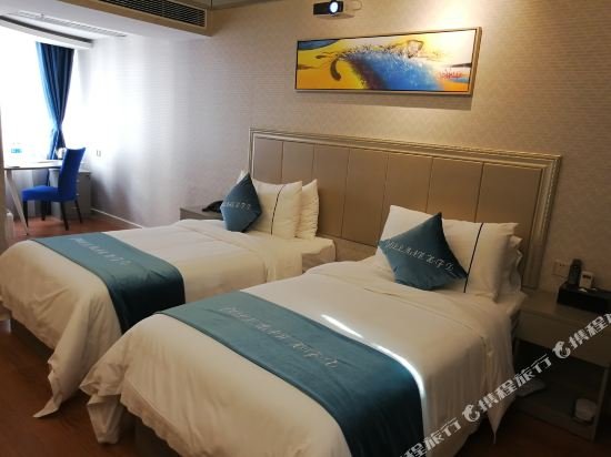 Фото Pollman Hfx Hotel